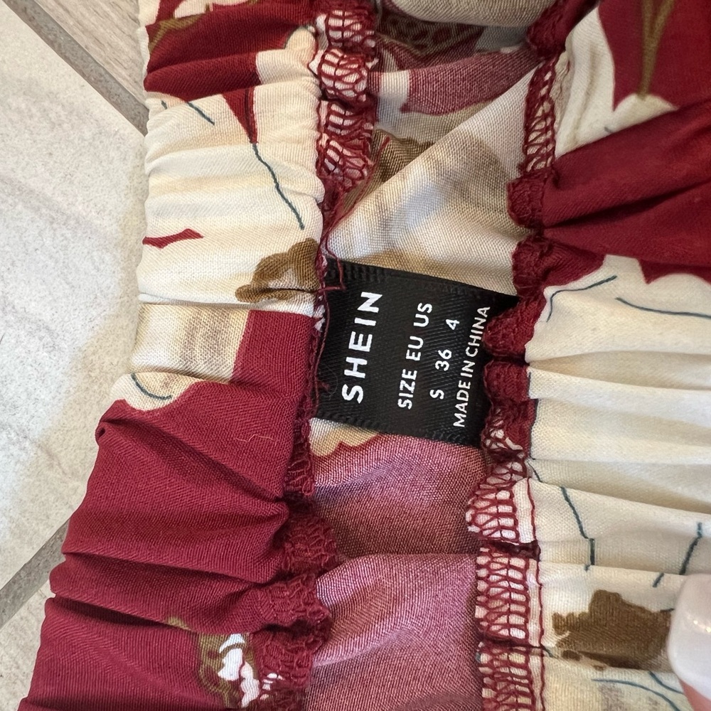 SHEIN (S/4) Matching Set - Picture 2 of 3